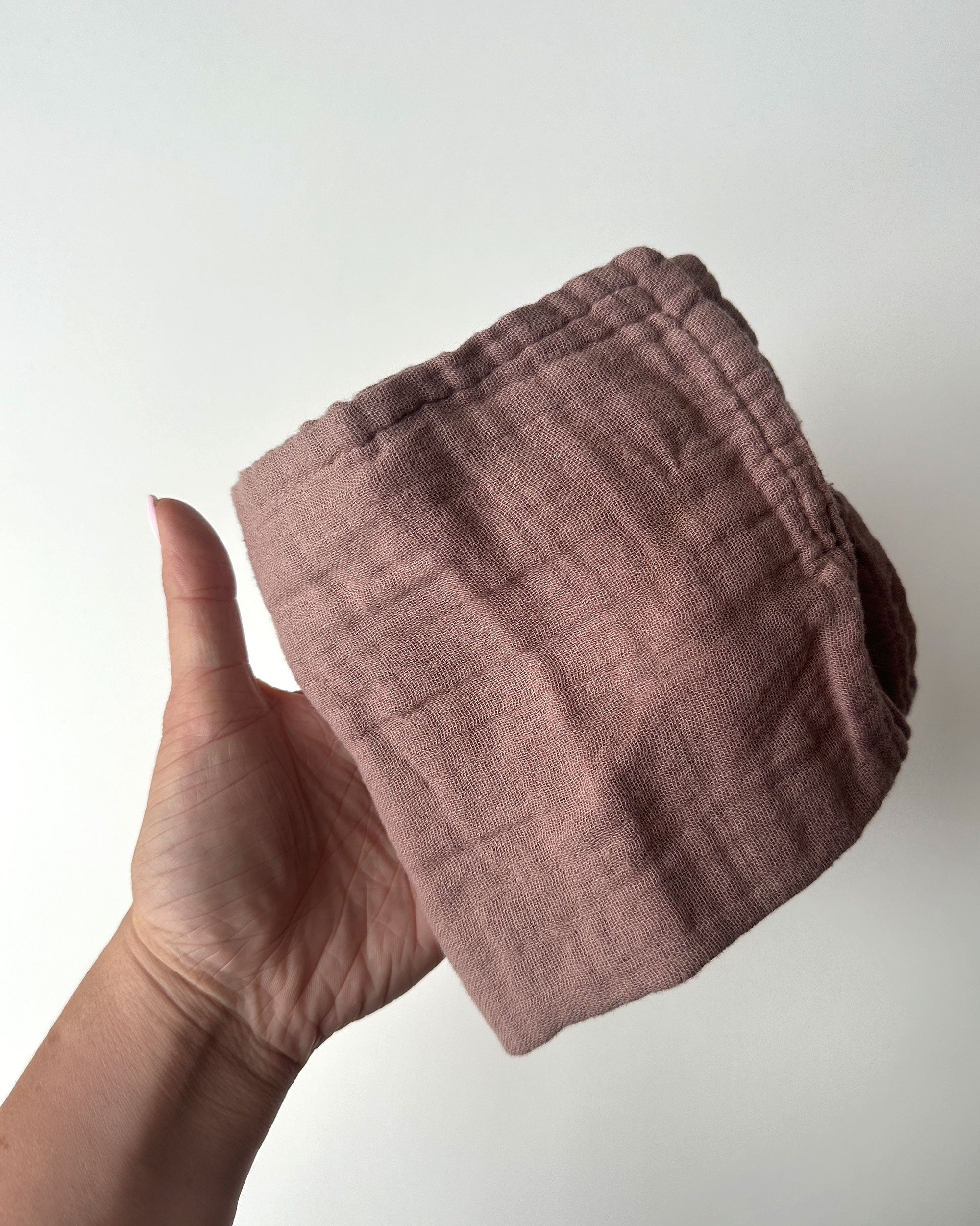 Why Muslin Wash Cloths Are a Must-Have for Your Skincare Routine