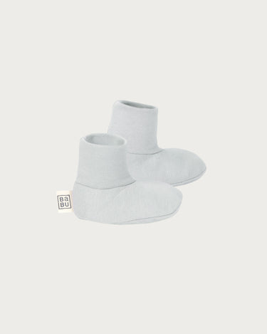 Organic cotton stay on newborn booties in pale blue – GOTS certified organic cotton – hospital bag essential baby gift – Babu
