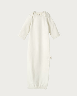 Organic cotton newborn sleepsuit in cream – GOTS certified – hospital bag essential baby gift – Babu